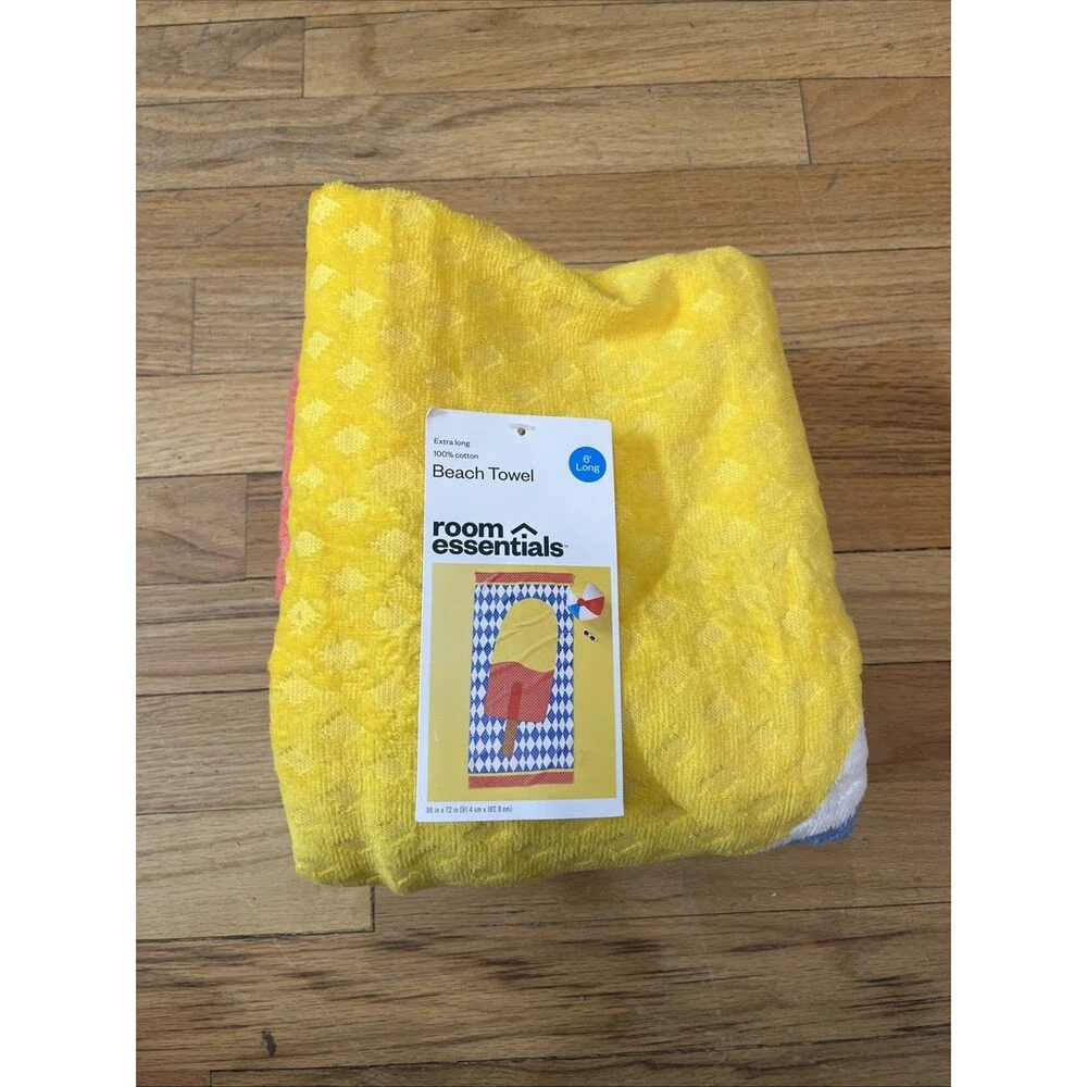 NWT Xl Room Essentials Beach Towel 6’ Long